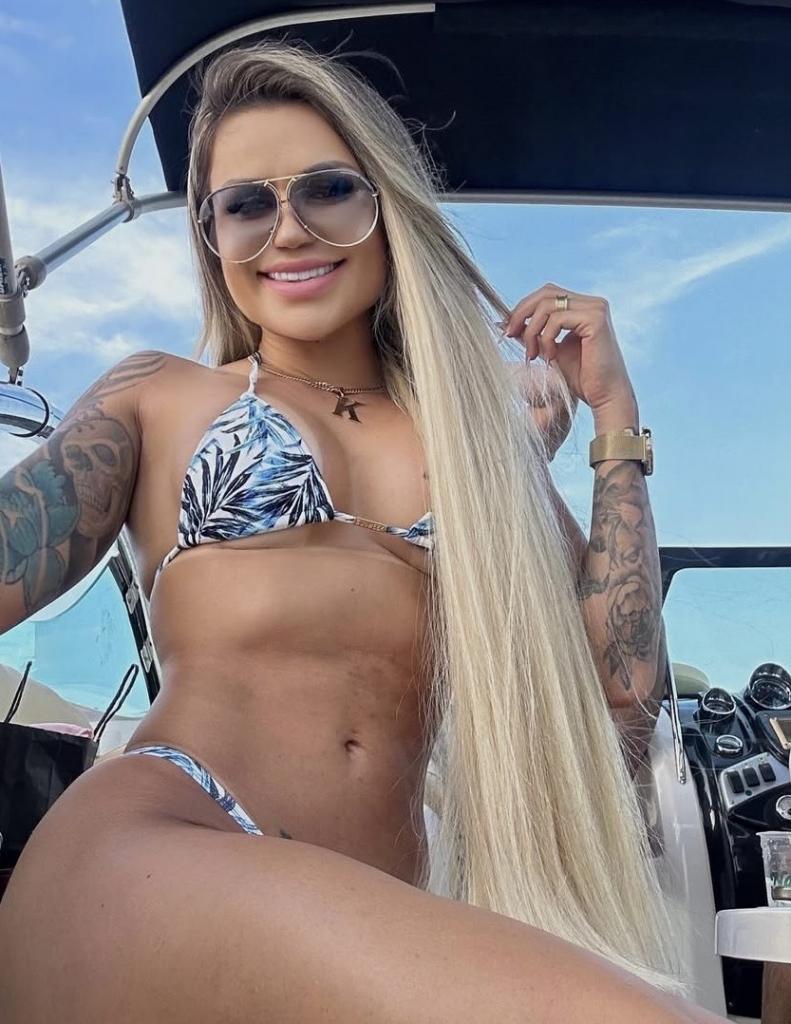 664764351: Chica busca chico en Alicante