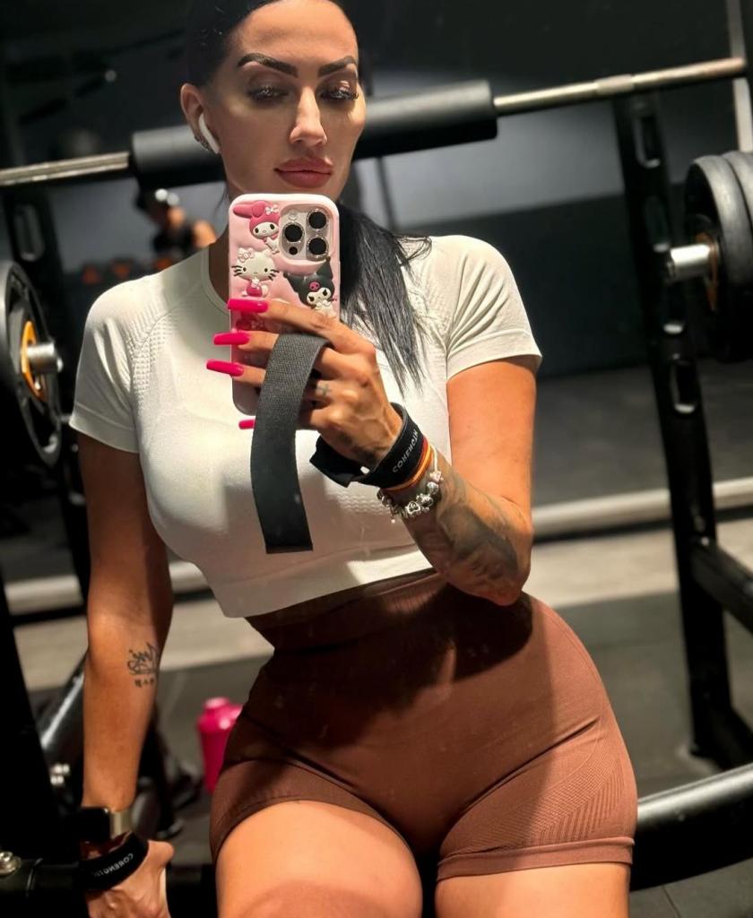 Chica busca chico en Barcelona: 