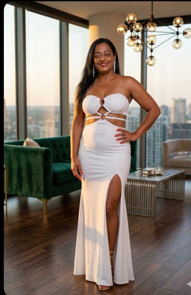 677655812: Chica busca chico en Barcelona