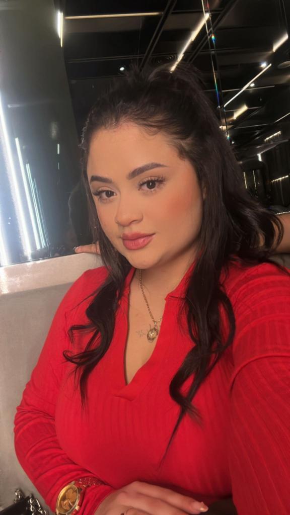 613348138: Chica busca chico en Barcelona