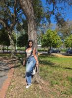 672167129: Chica busca chico en Barcelona