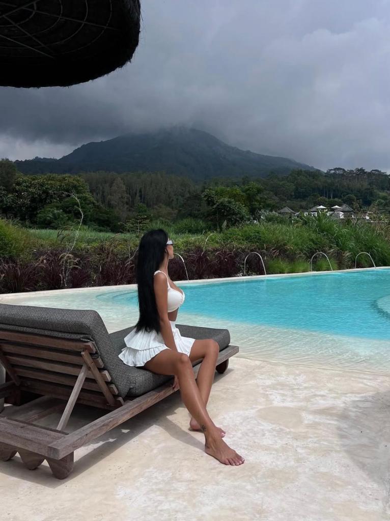 Chica busca chico en Mallorca: 