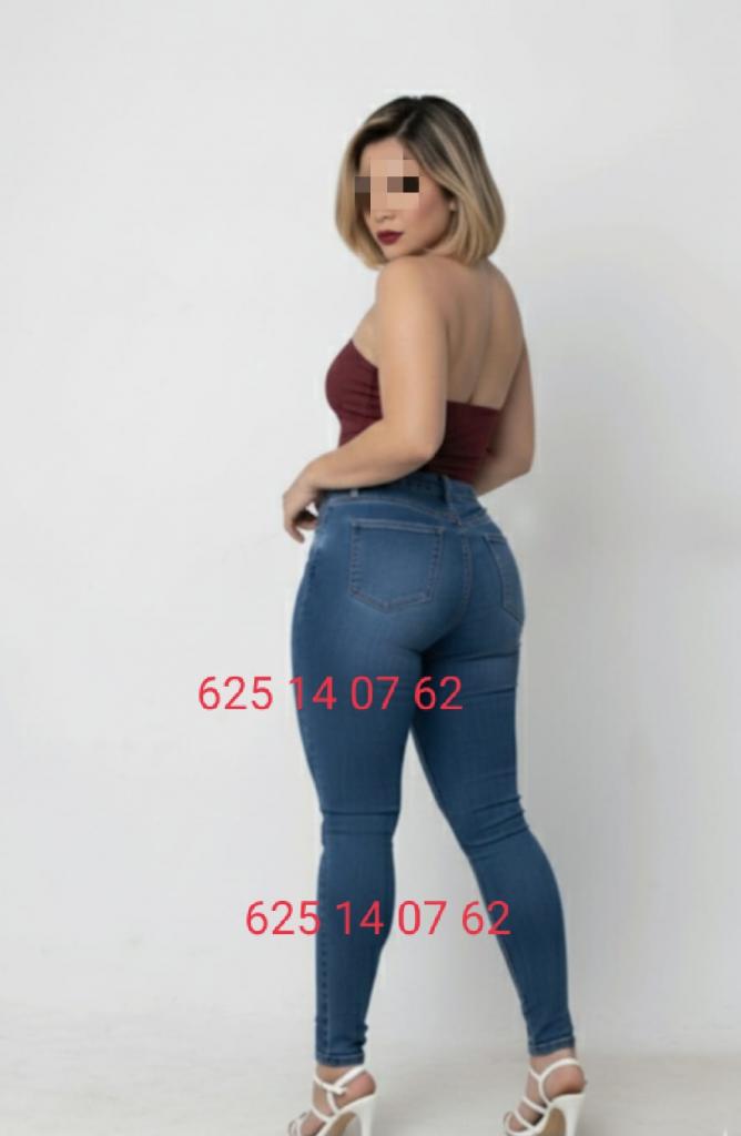 Chica busca chico en Barcelona: Chica busca chico