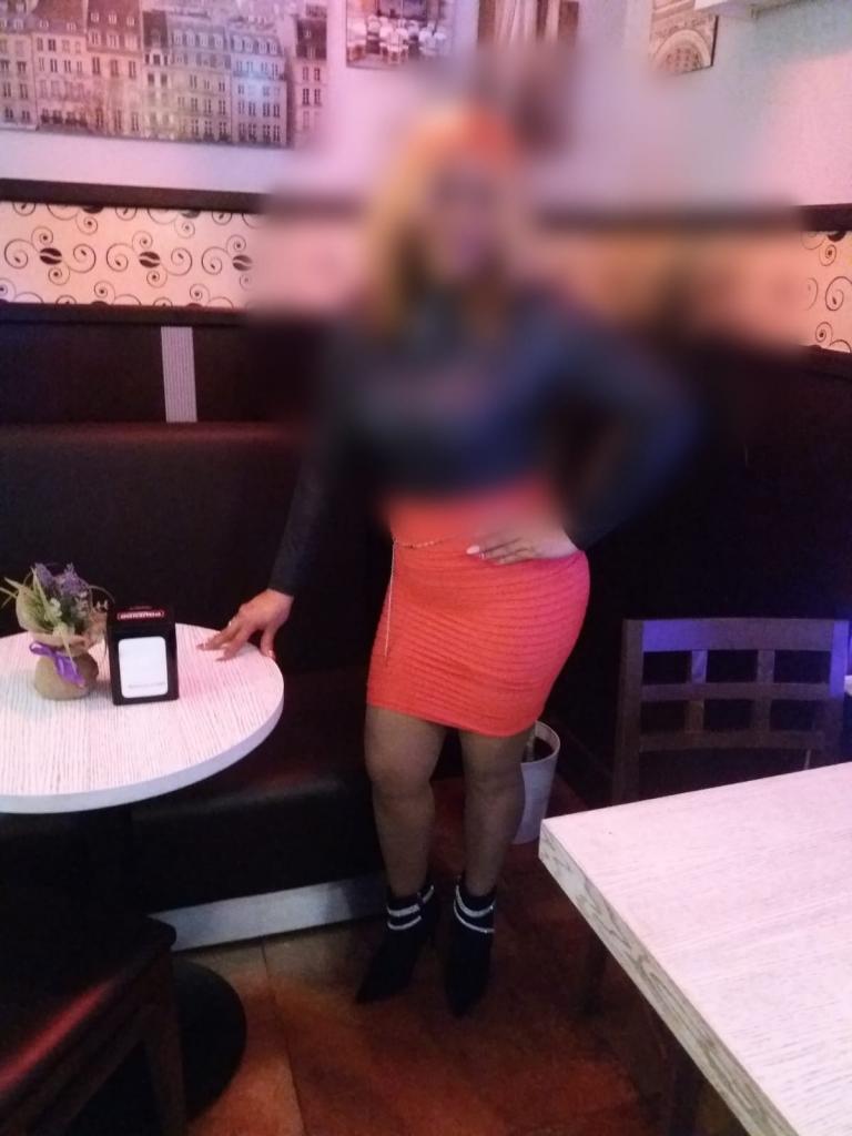 642043975: Chica busca chico en Asturias