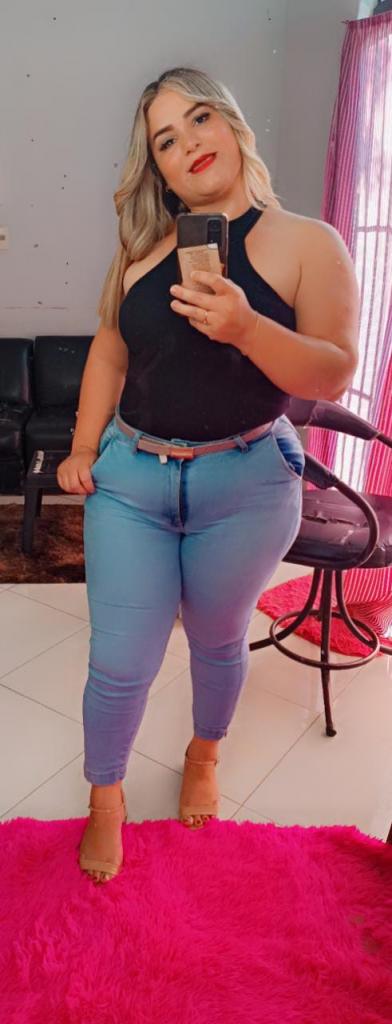 Chica busca chico en Murcia: Chica busca chico