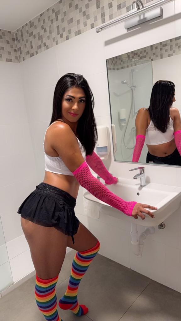 643487046: Travesti en Álava