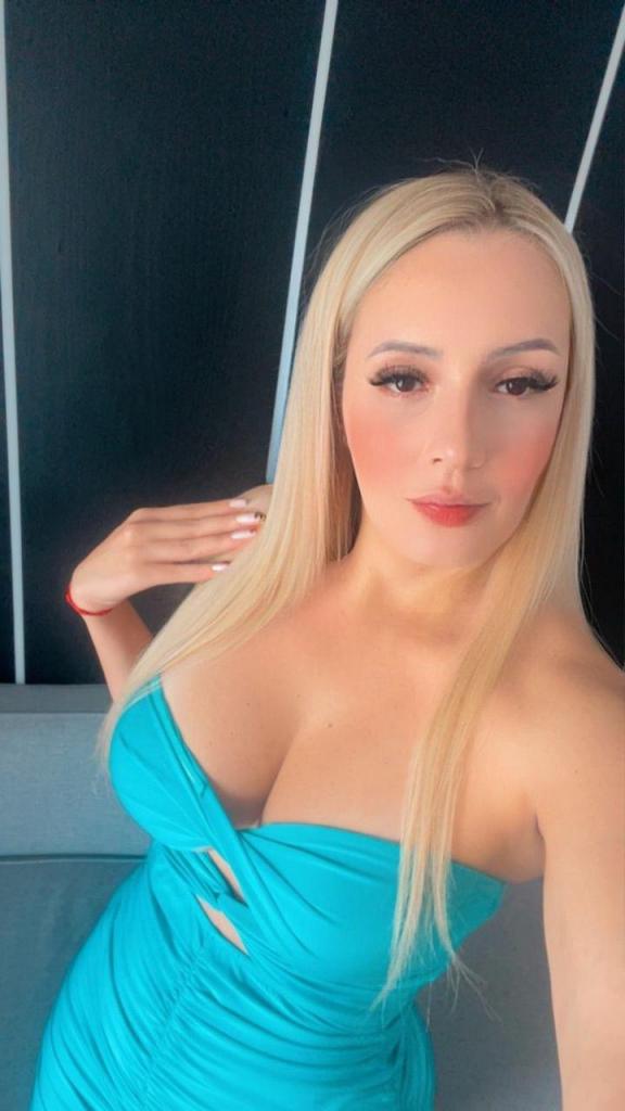 664711395: Chica busca chico en Murcia