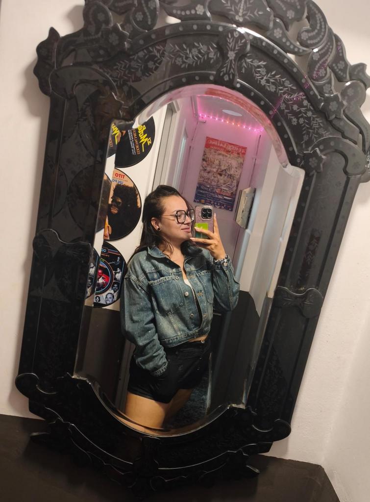 603176439: Chica busca chico en Murcia