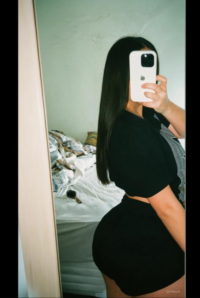 Chica busca chico en Sevilla: 