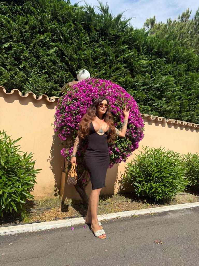 697217910: Travesti en Málaga