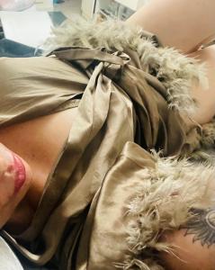 683107628: Chica busca chico en Gerona