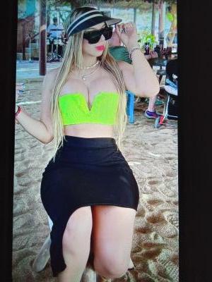 631674261: Chica busca chico en Ibiza