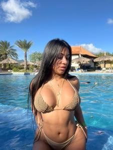 670663064: Chica busca chico en Málaga