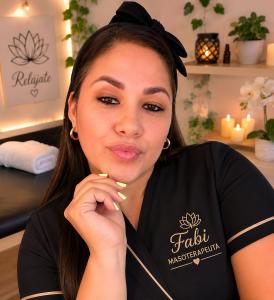 613434793: Chica busca chico en Barcelona