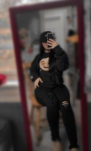 611372147: Chica busca chico en Málaga