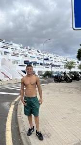 641941805: Chico busca chica en Las Palmas