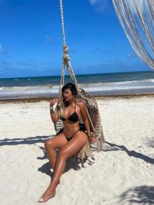 697356744: Chica busca chico en Cádiz