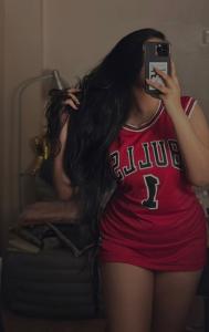 611372147: Chica busca chico en Málaga