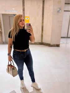 692837792: Chica busca chico en Málaga