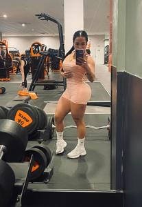 665097027: Chica busca chico en Madrid