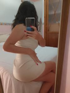 613762468: Chica busca chico en Granada