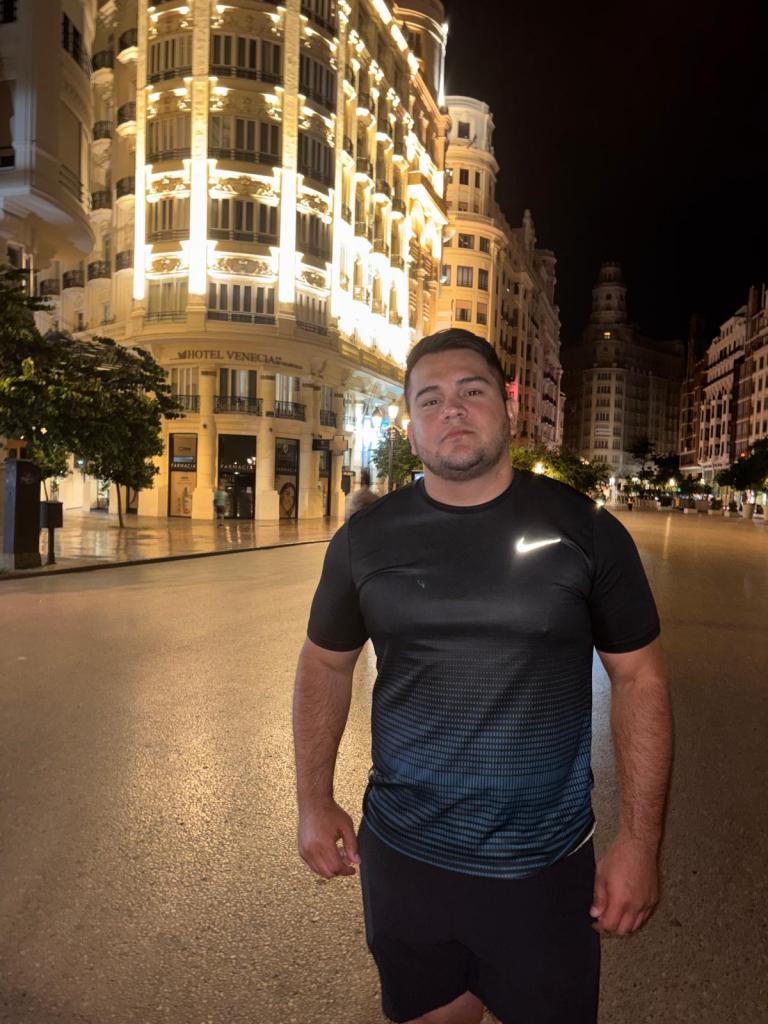 Chico busca chica en Valencia: 
