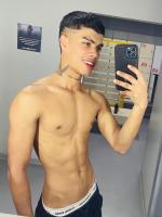 613425515: Chico busca chica en Valencia