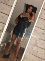 668573310: Chica busca chico en Barcelona