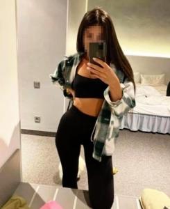 605304911: Chica busca chico en Madrid