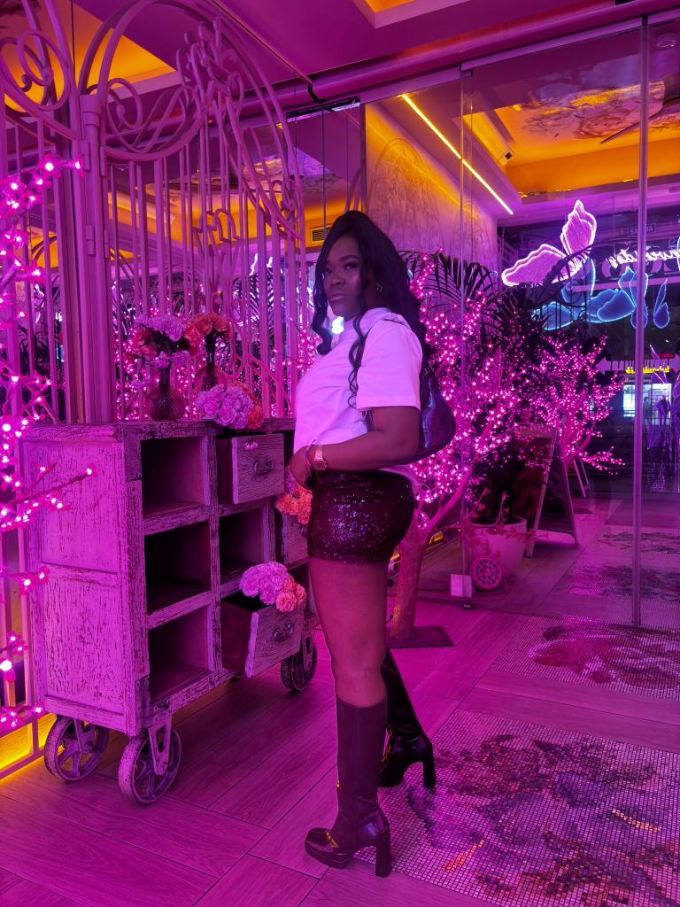 Chica busca chico en Cádiz: 