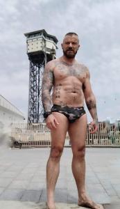 Chico busca chica en Barcelona: 