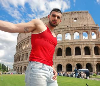 Chico busca chica en Madrid: 