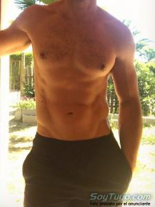 604093553: Chico busca chica en La Coruña