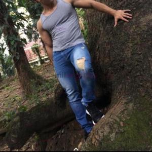 604093553: Chico busca chica en La Coruña