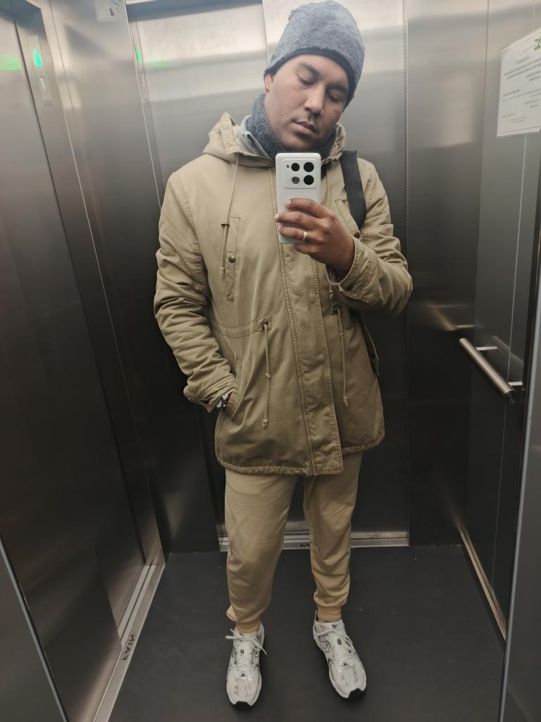 697721438: Chico busca chica en Madrid