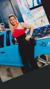 671477578: Chica busca chico en Madrid