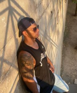 643144039: Chico busca chica en Zaragoza