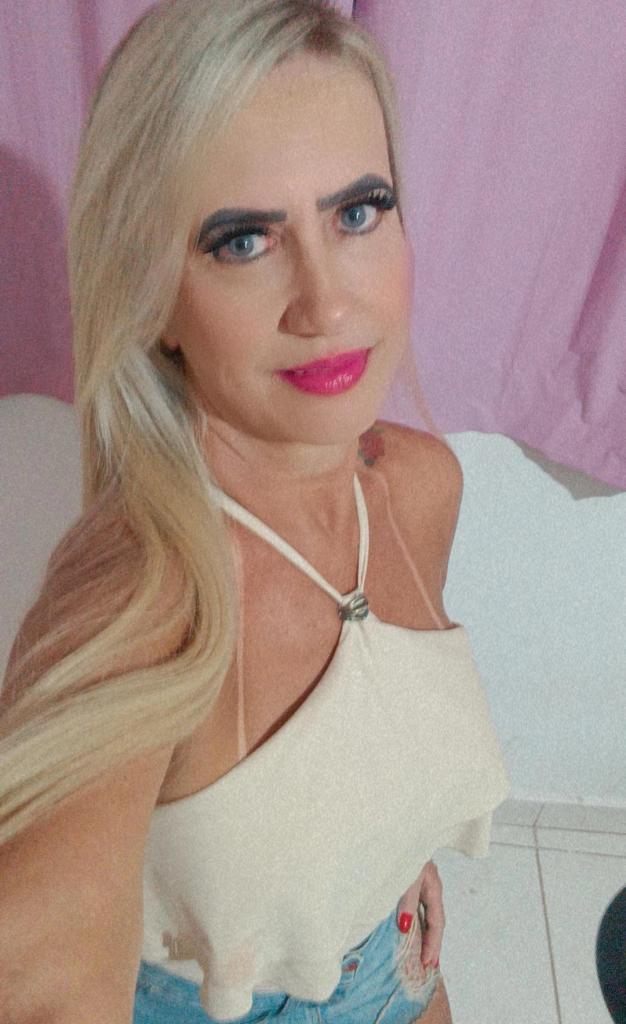 Chica busca chico en Barcelona: 