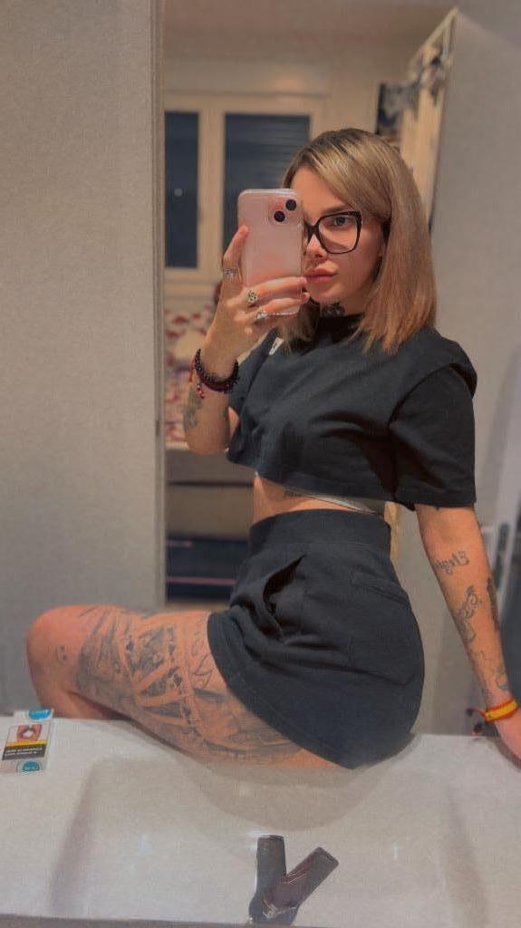 641710660: Chica busca chico en Madrid