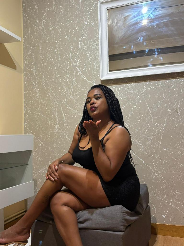 641741501: Chica busca chico en Navarra