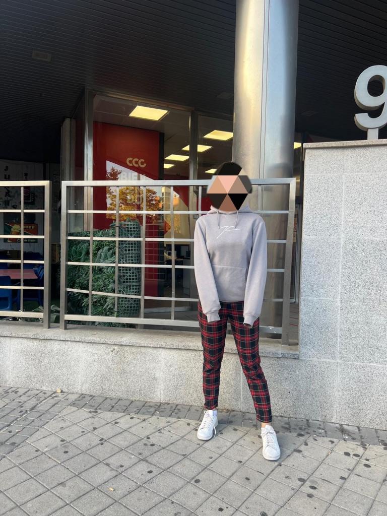 674974349: Chica busca chico en Madrid