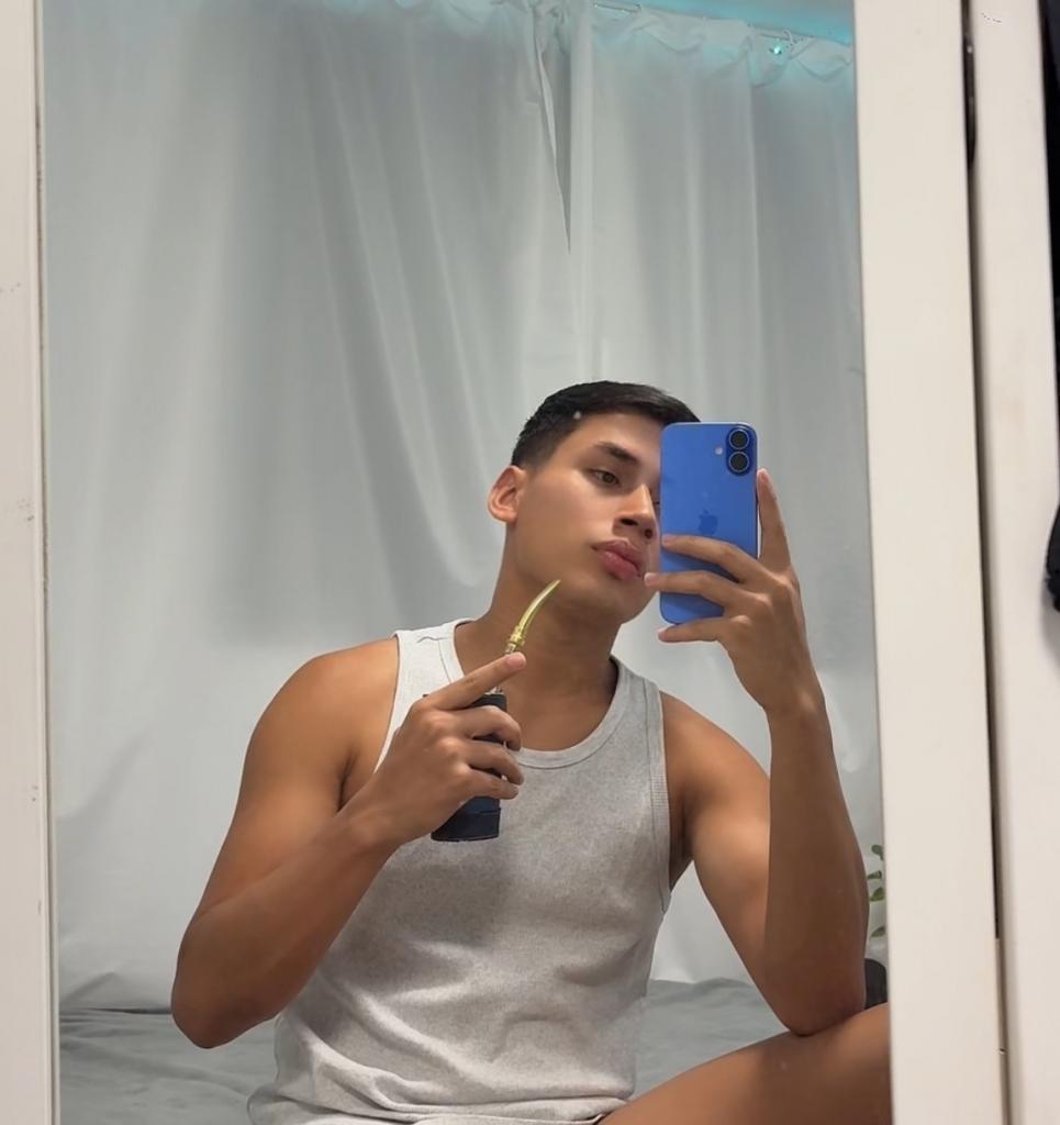 Chico busca chica en Cádiz: 