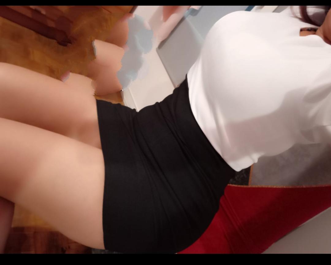 647409201: Chica busca chico en Gerona