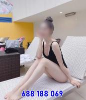 688188069: Chica busca chico en Barcelona