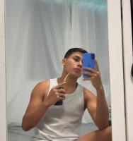 633152670: Chico busca chica en Cádiz