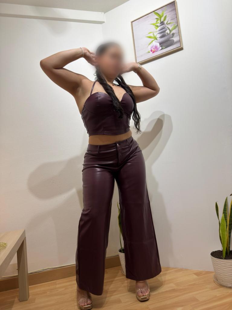 607301793: Chica busca chico en Mallorca