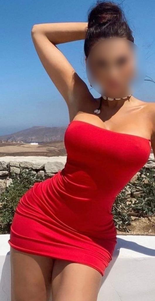 744670757: Chica busca chico en Málaga