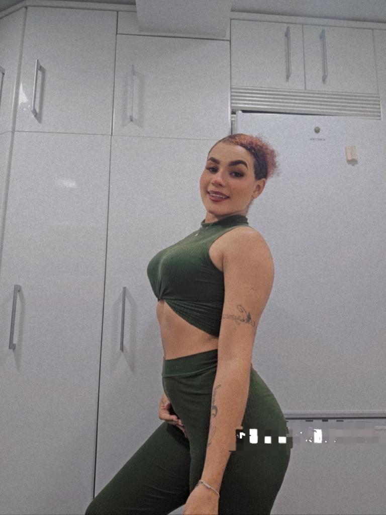 Chica busca chico en Cádiz: 