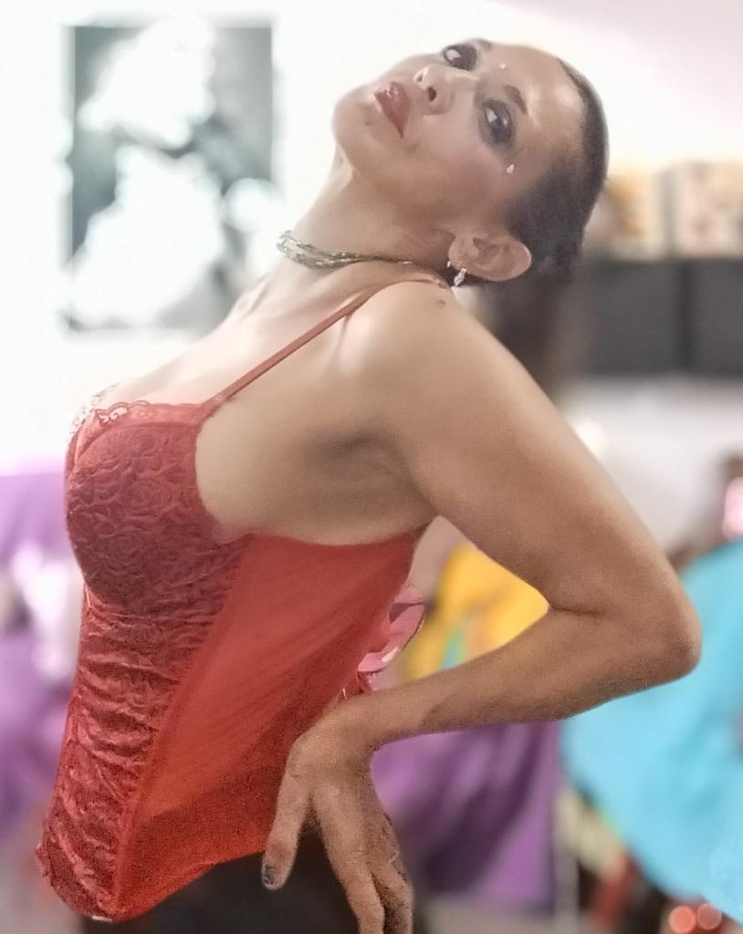 623132255: Chica busca chico en Sevilla