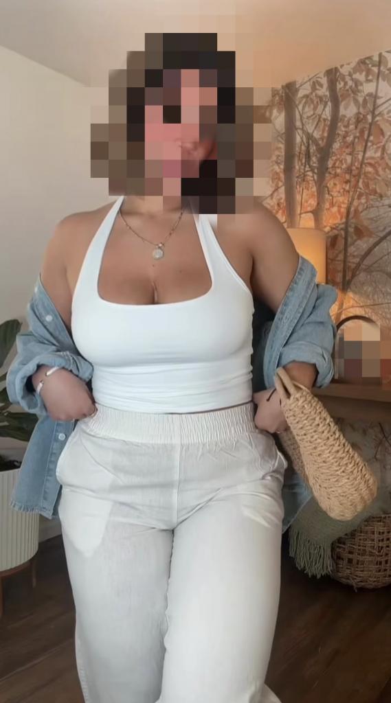 643465482: Chica busca chico en Tenerife